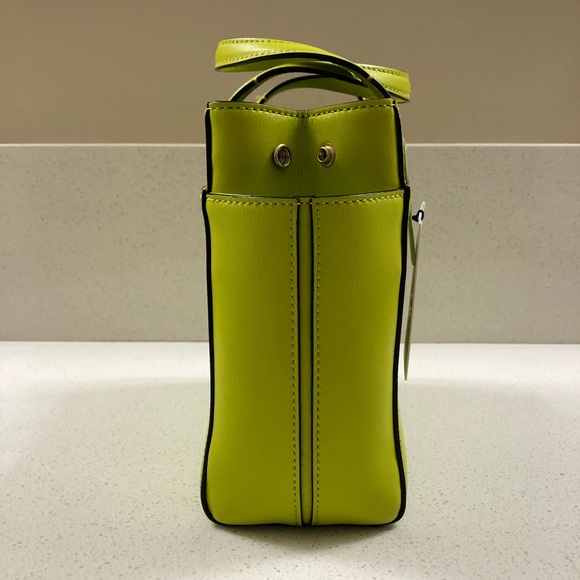 Auth Diane von Furstenberg DVF On the Go Mini Leather Crossbody Handbag - Picture 5 of 16